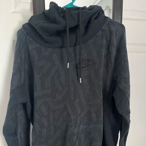 Black Nike hoodie - oversized hood